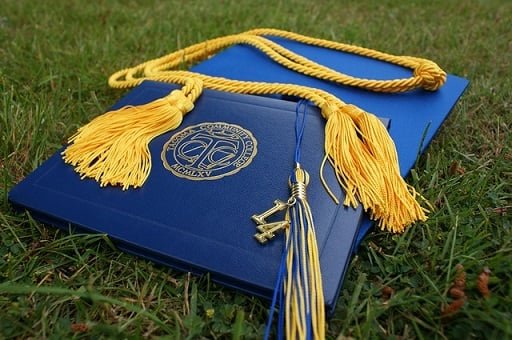 feature diploma